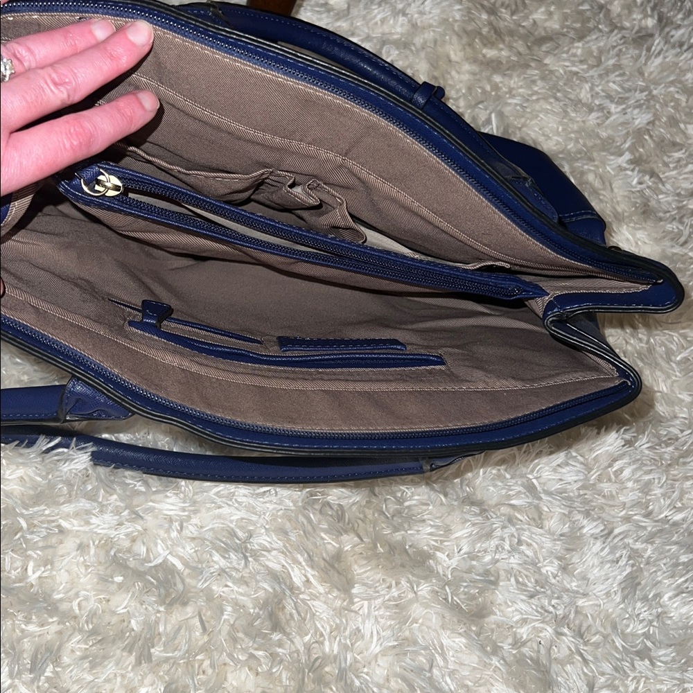London Fog Deep Navy Structured Tote - Picture 7 of 9